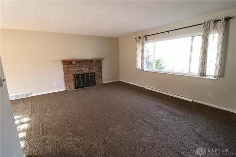 808 Lovetta Ave, Kettering, OH 45429 photo 2