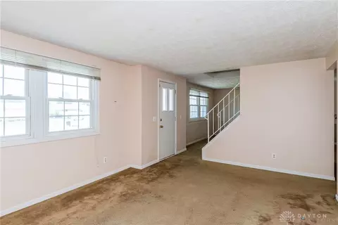2700 Edna Ln, Springfield, OH 45503 photo 6