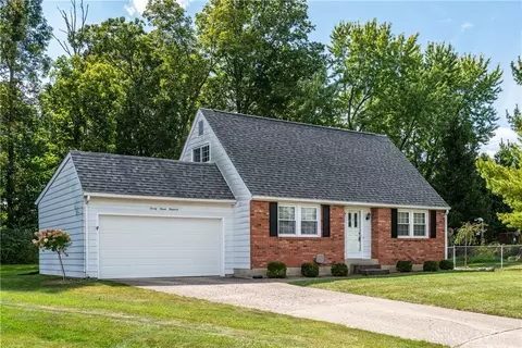 2700 Edna Ln, Springfield, OH 45503 photo 2