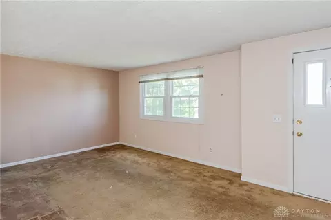 2700 Edna Ln, Springfield, OH 45503 photo 5