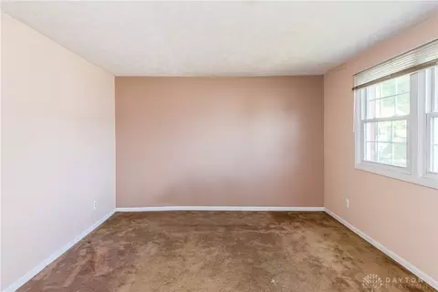 2700 Edna Ln, Springfield, OH 45503 photo 9