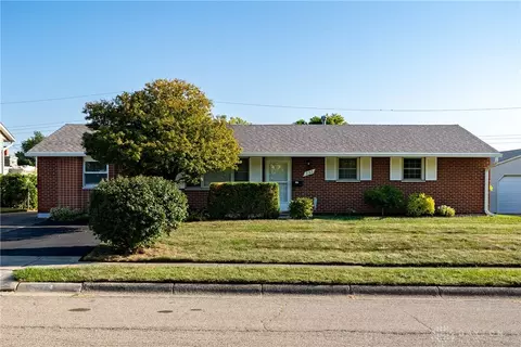 131 Hoak Dr, Fairborn, OH 45324