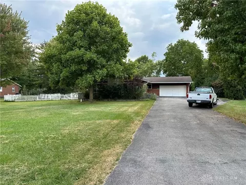 3577 Miller Rd, Springfield, OH 45502 photo 2