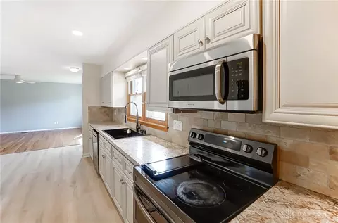 1341 E David Rd, Dayton, OH 45429 photo 9