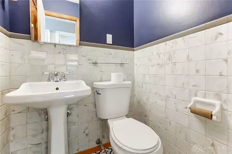 1341 E David Rd, Dayton, OH 45429 photo 16