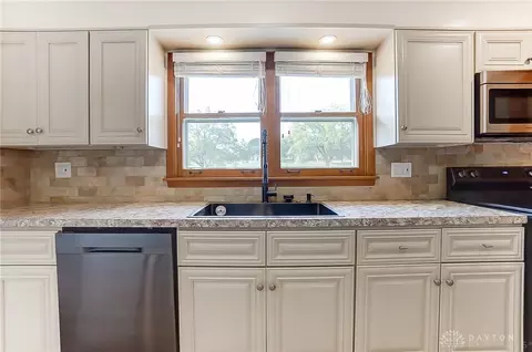 1341 E David Rd, Dayton, OH 45429 photo 10