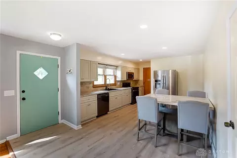 1341 E David Rd, Dayton, OH 45429 photo 4