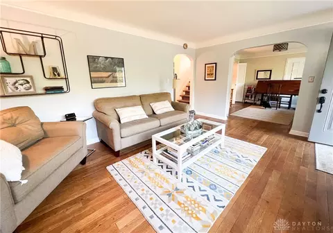 121 Forest Ave, Wyoming, OH 45215 photo 4