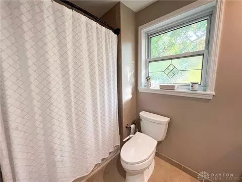 121 Forest Ave, Wyoming, OH 45215 photo 28