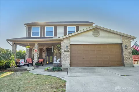 625 Meadow Brook Pl, Trenton, OH 45067