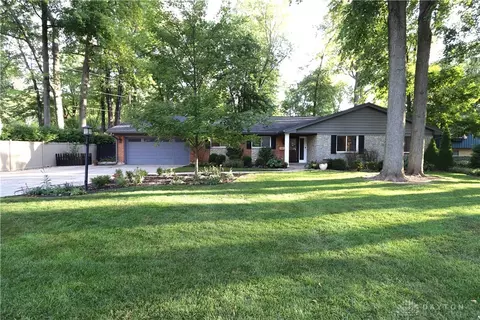 2349 Westlawn Dr, Kettering, OH 45440