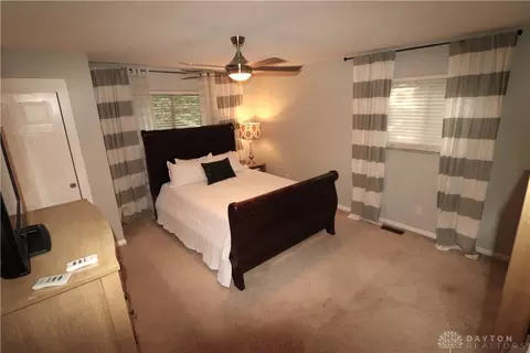 2349 Westlawn Dr, Kettering, OH 45440 photo 39