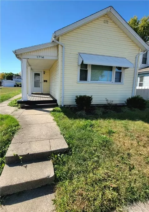 1714 Mclain St, Dayton, OH 45403