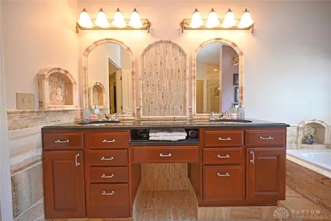 6740 Adena Cir, Maineville, OH 45039 photo 26