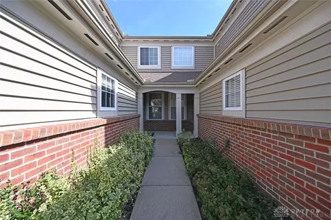 6740 Adena Cir, Maineville, OH 45039 photo 3