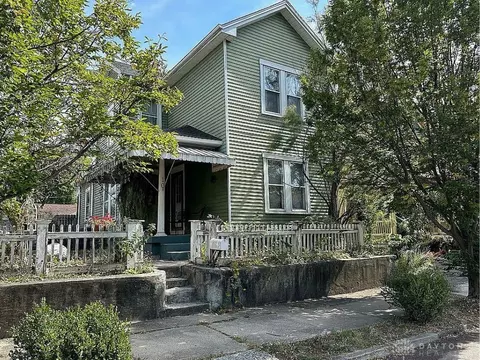 10 Henry St, Dayton, OH 45402