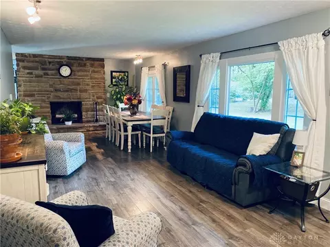 1609 Walnut Ter, Springfield, OH 45504 photo 5