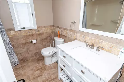 3910 Lefevre Dr, Kettering, OH 45429 photo 24