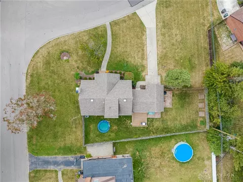 3910 Lefevre Dr, Kettering, OH 45429 photo 41
