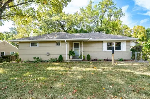 95 New London Rd, Hamilton, OH 45013