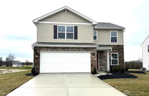 1480 N Hawkshead St, Xenia, OH 45385