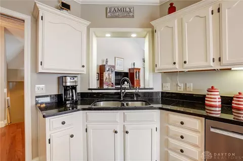 6823 Wembley Cir #6823, Centerville, OH 45459 photo 17