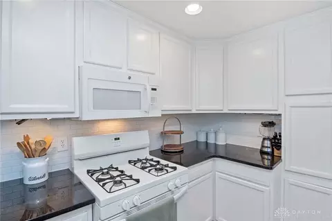 2421 Kellerman Ave, Cincinnati, OH 45237 photo 14