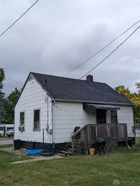 297 E Southern Ave, Springfield, OH 45505 photo 2
