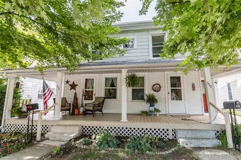 310-312 Western Ave, Brookville, OH 45309