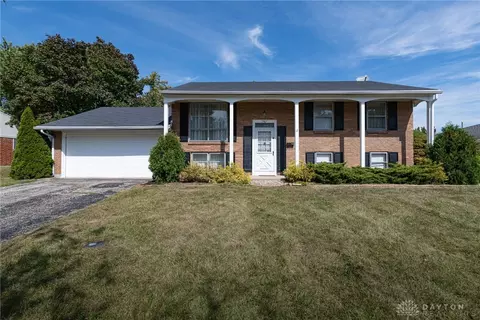 7967 Washington Park Dr, Dayton, OH 45459