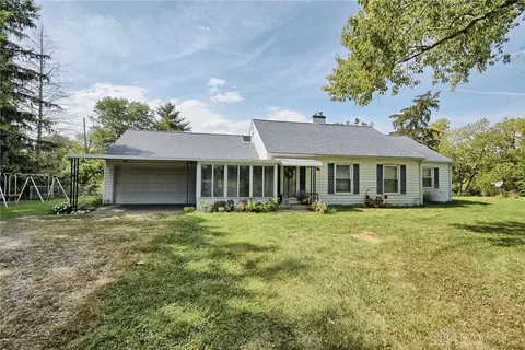 5787 State Route 122, West Alexandria, OH 45381