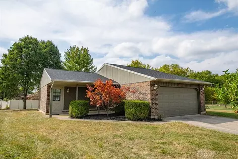 8409 Pinto Point Pl, Dayton, OH 45424