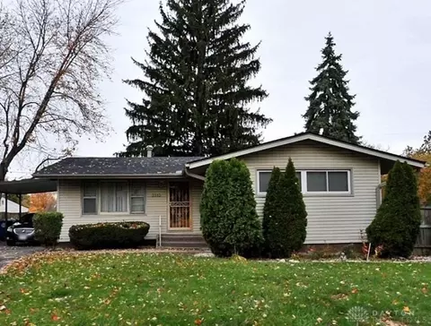 3513 Wilmar Cir, Dayton, OH 45417