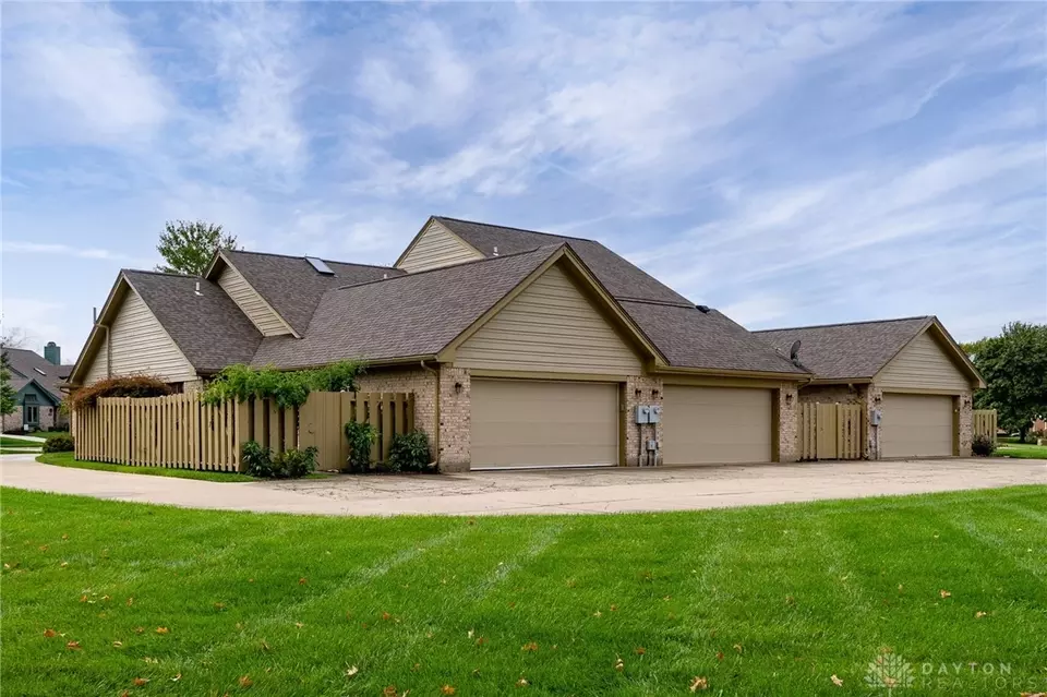  1345 Donson Cir, Dayton, OH 45429 photo 47