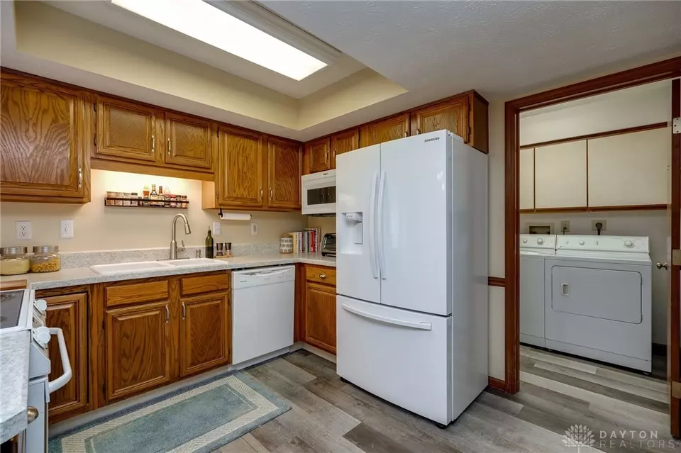  1345 Donson Cir, Dayton, OH 45429 photo 17