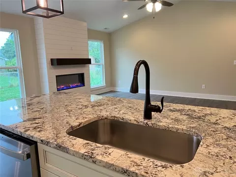 4690 Castleton Dr, Fairfield, OH 45014 photo 17
