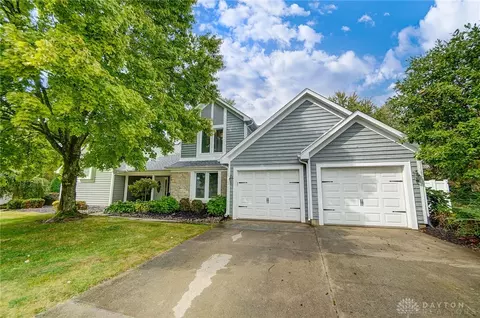8771 Wildwood Pl, Springboro, OH 45066