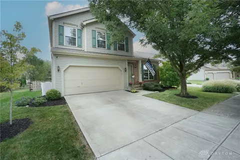 7454 Holyoke Cir, Maineville, OH 45039