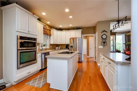 7403 Stone Ridge Dr, Springboro, OH 45066 photo 17
