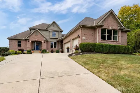 7403 Stone Ridge Dr, Springboro, OH 45066