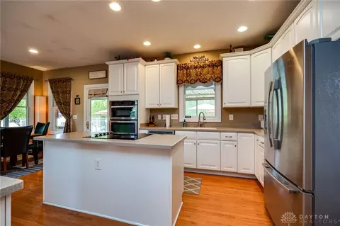 7403 Stone Ridge Dr, Springboro, OH 45066 photo 16