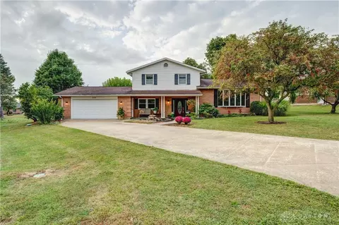 1234 Howard Dr, Greenville, OH 45331