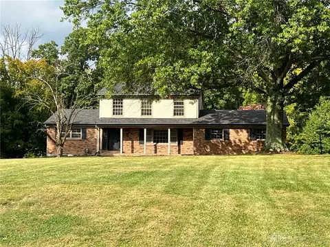 5784 Fields Ertel Rd, Sharonville, OH 45241