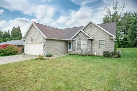 28 Thor Dr, Eaton, OH 45320