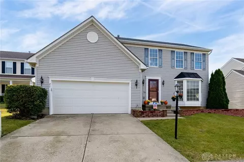 71 Mccullough Dr, Springboro, OH 45066