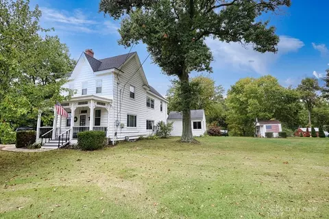 2132 Miles Rd, Cincinnati, OH 45231