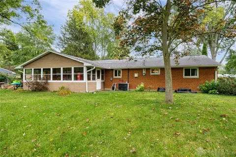 5133 Crispy Dr, Centerville, OH 45440 photo 27
