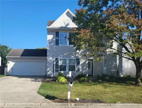 9900 Whispering Pine Dr, Tipp City, OH 45371