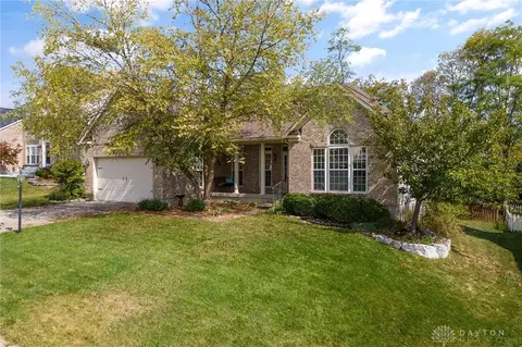 140 Stanton Dr, Springboro, OH 45066