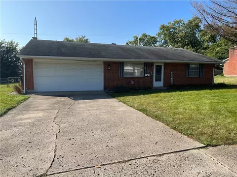 318 W Herr St, Englewood, OH 45322